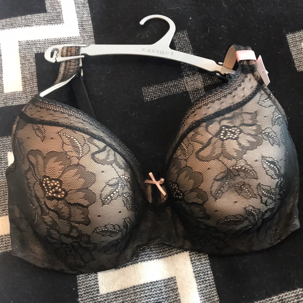 38DDD Cacique Bra